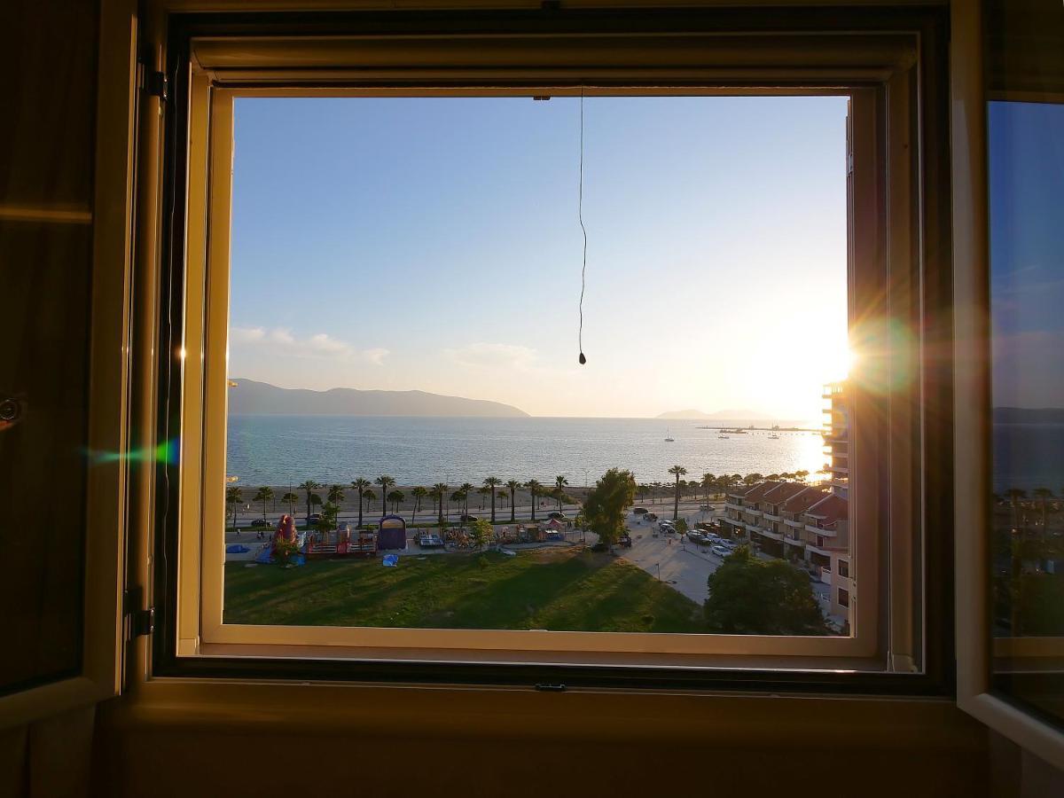 Sea Side Apartment Vlore Bagian luar foto