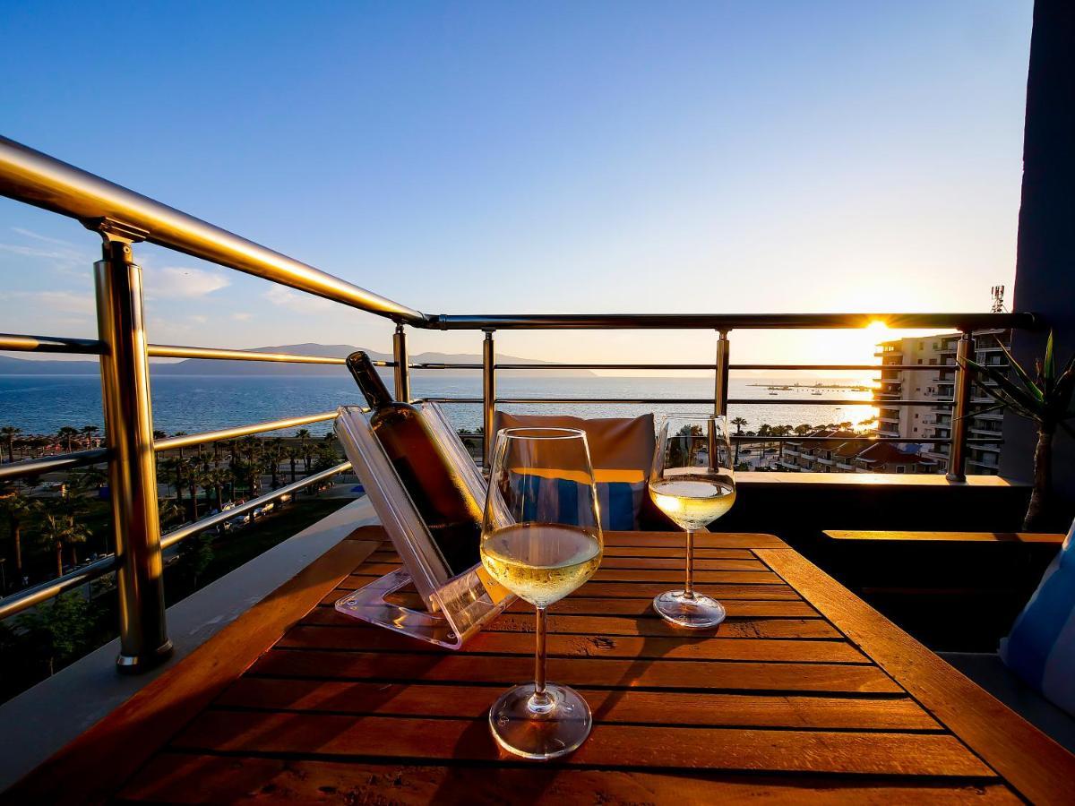 Sea Side Apartment Vlore Bagian luar foto
